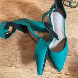 Charlotte Russe size 8 kelly green heels